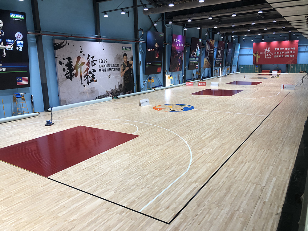 羽毛球木地板