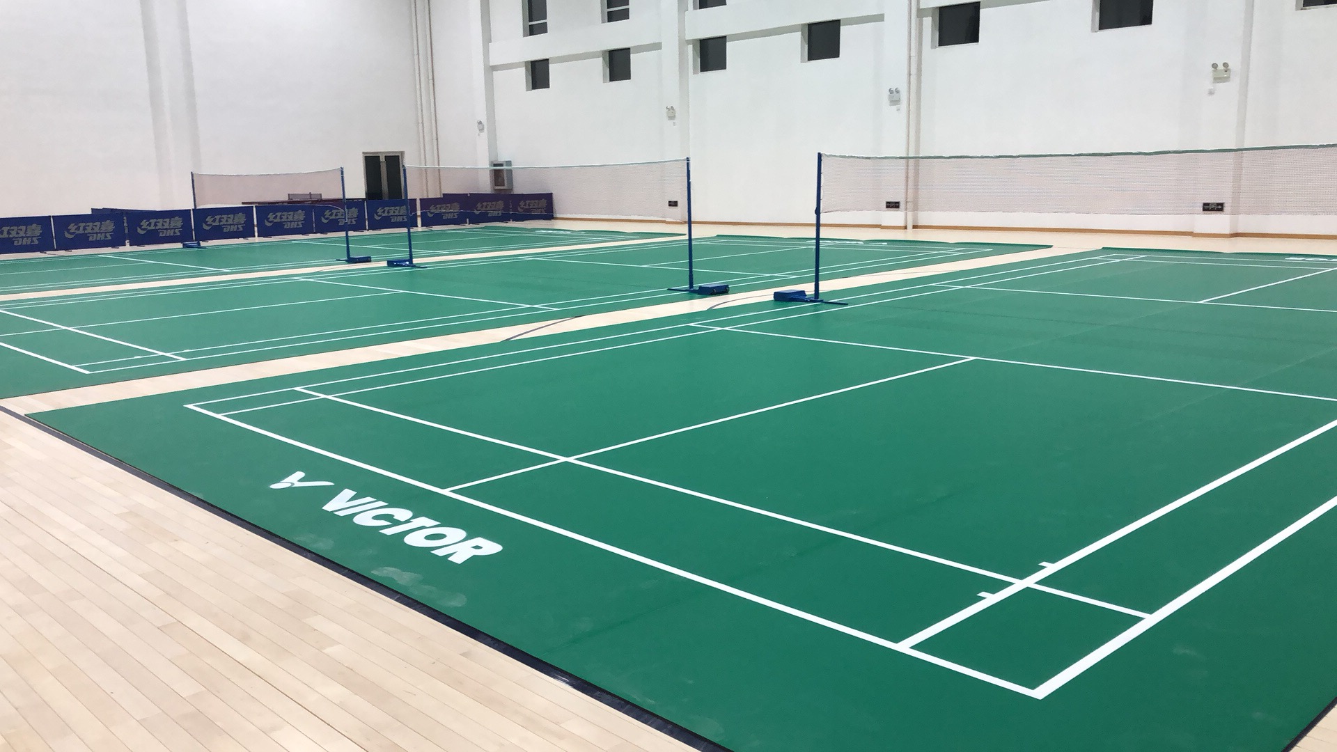 羽毛球木地板